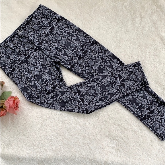 Prana Pants - Prana black gray print leggings M workout EUC
